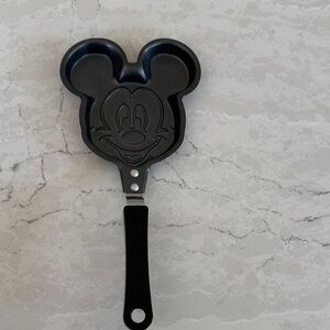 Disney Black Mickey Mouse Nonstick Pancake Mold Pan